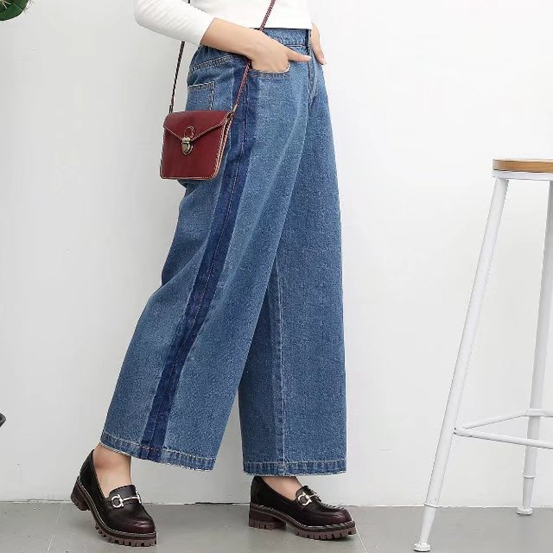 太阳成tyc7111cc官网:府东社区三户家庭入围街道“最美阳台(庭院)”评选(图3) 太阳成tyc7111cc