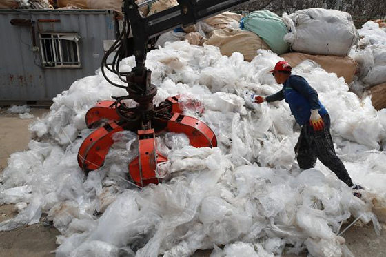 太阳成tyc7111cc官网-总府社区:开展防雷知识宣传活动(图1) 太阳成tyc7111cc官网