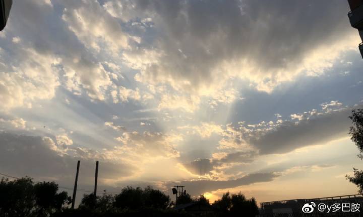 “tyc7111cc太阳成集团”棚户区改造完成1.4万余户 涉及人口4.42万人(图2) 太阳成tyc7111cc